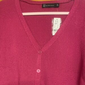 New York & Company magentaRibbed V-Neck Button Cardigan